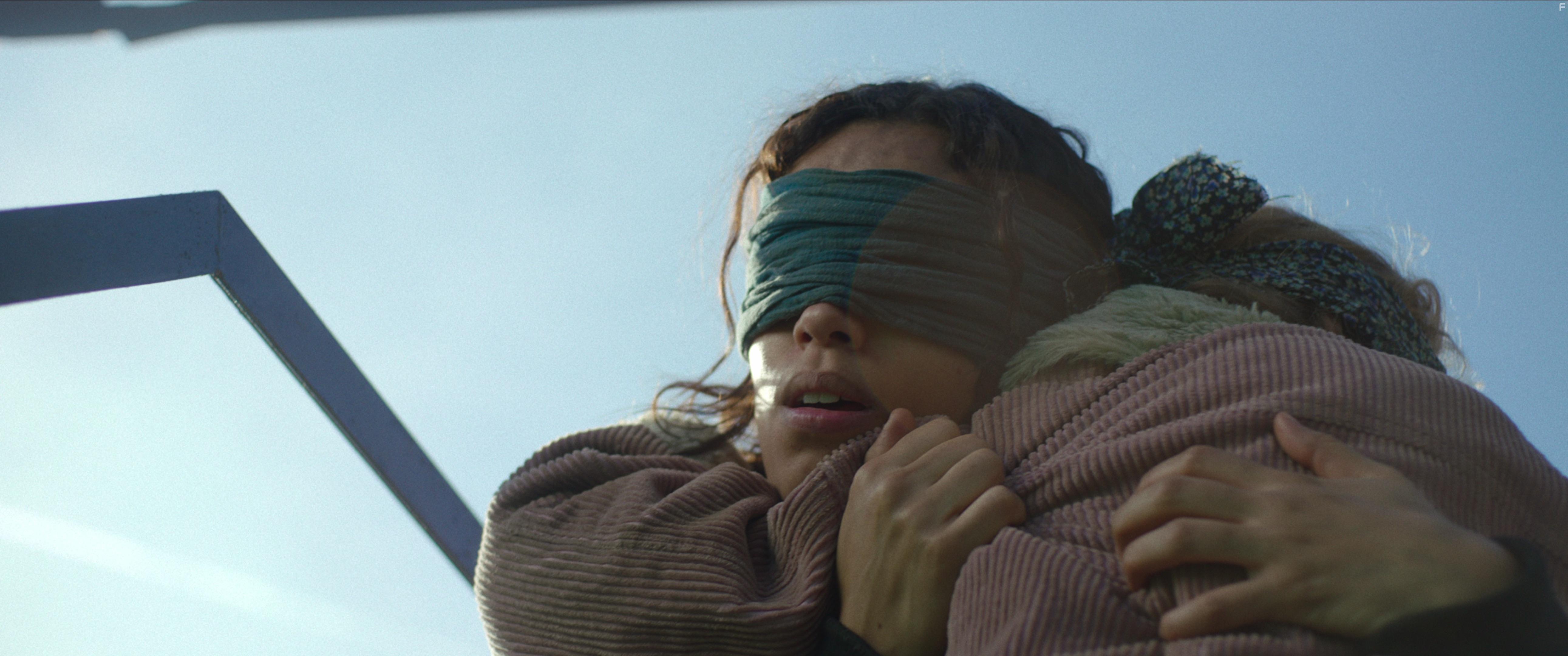 Naila Schuberth and Georgina Campbell in Bird Box: Barcelona (2023)