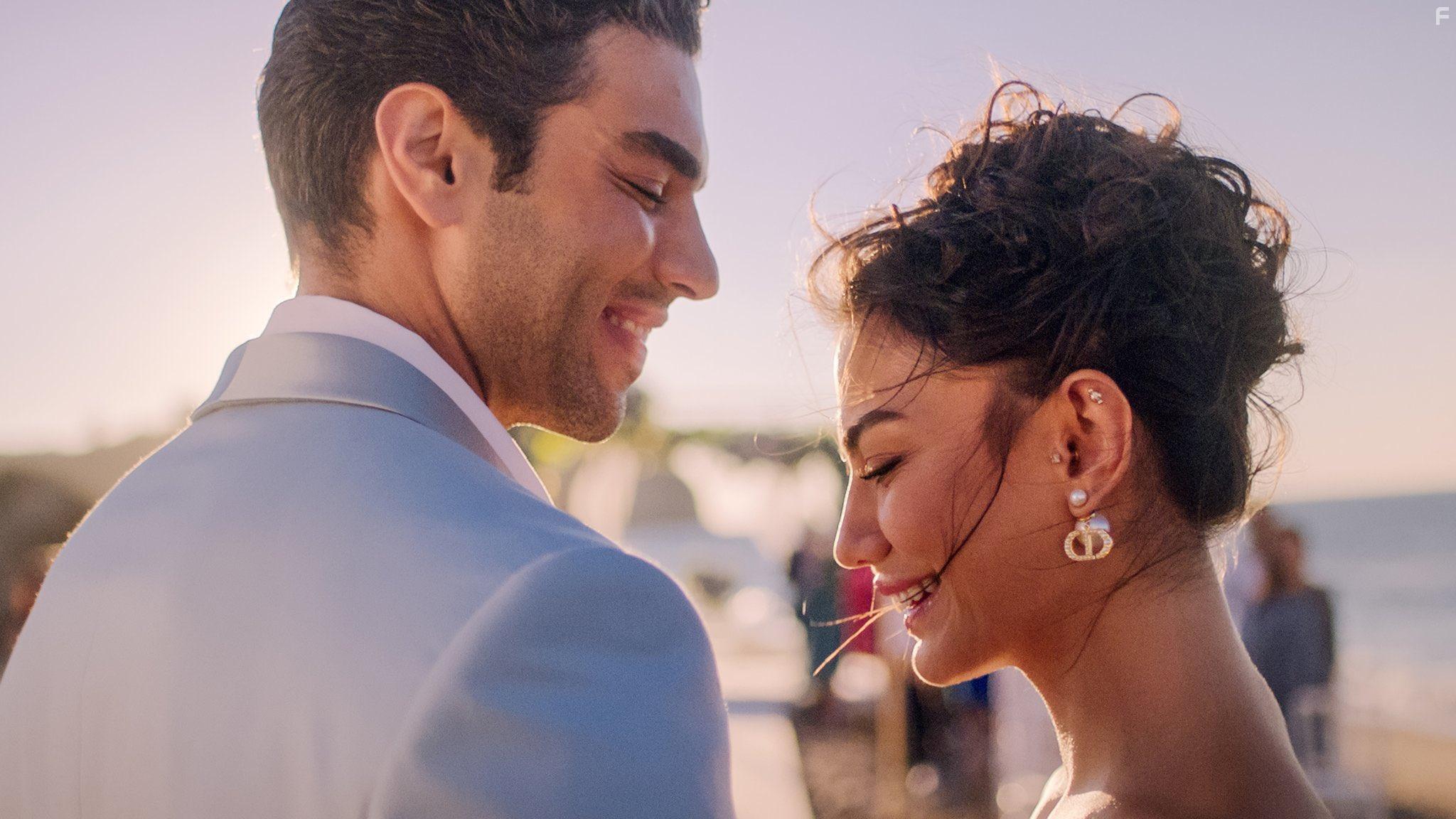 Skr zyildiz and Demet zdemir in Ask Taktikleri 2 (2022)