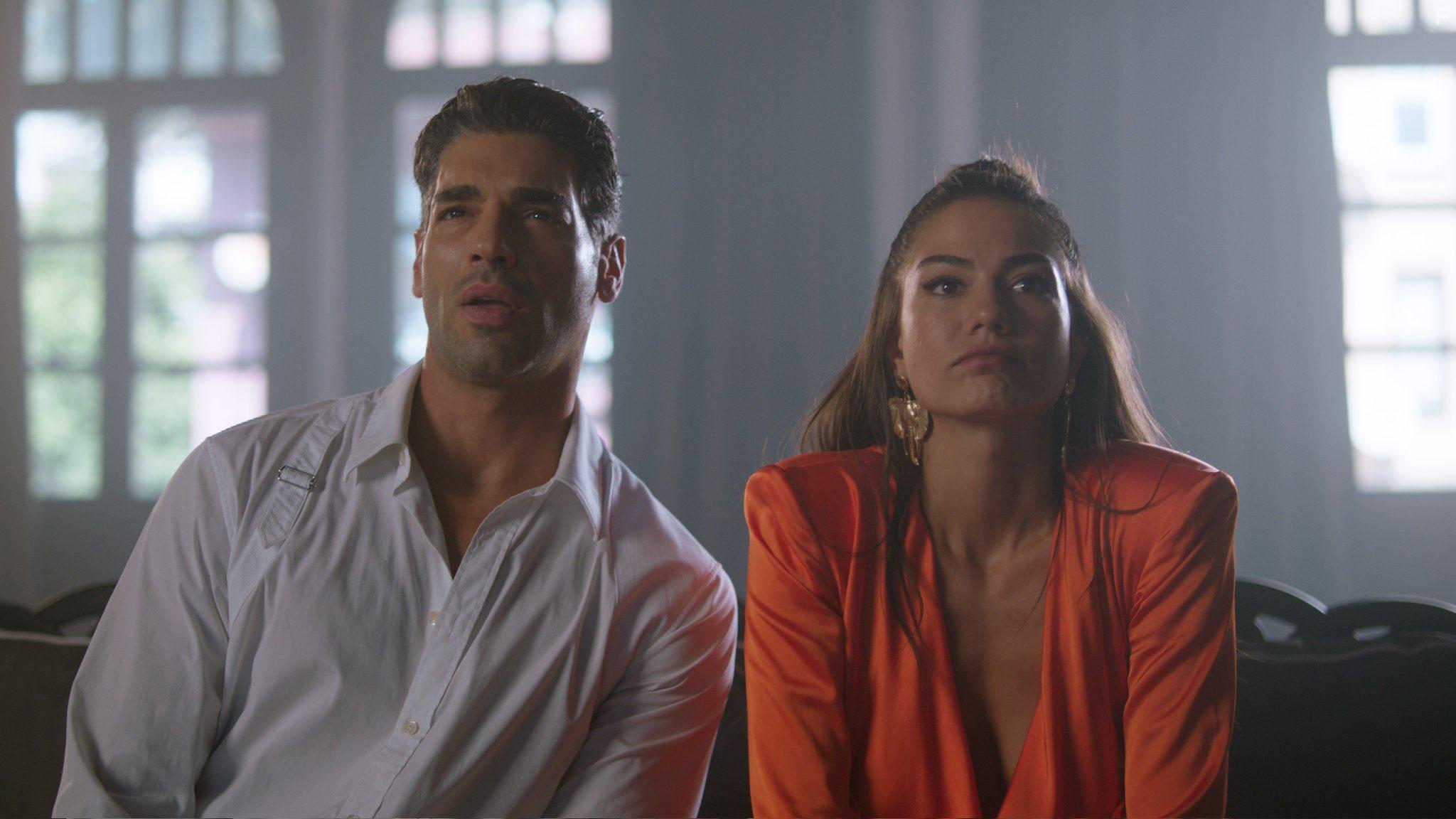 Skr zyildiz and Demet zdemir in Ask Taktikleri 2 (2022)
