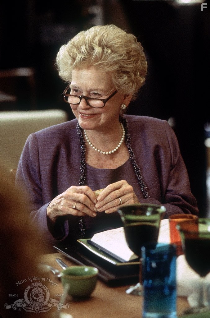 Diana Douglas in Семейные ценности (2003)