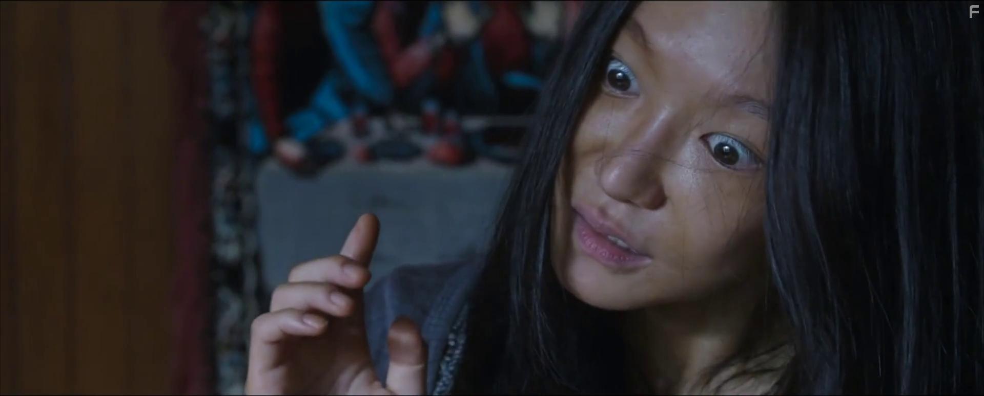 Shin So-yul in Ogsuyeog gwisin (2022)