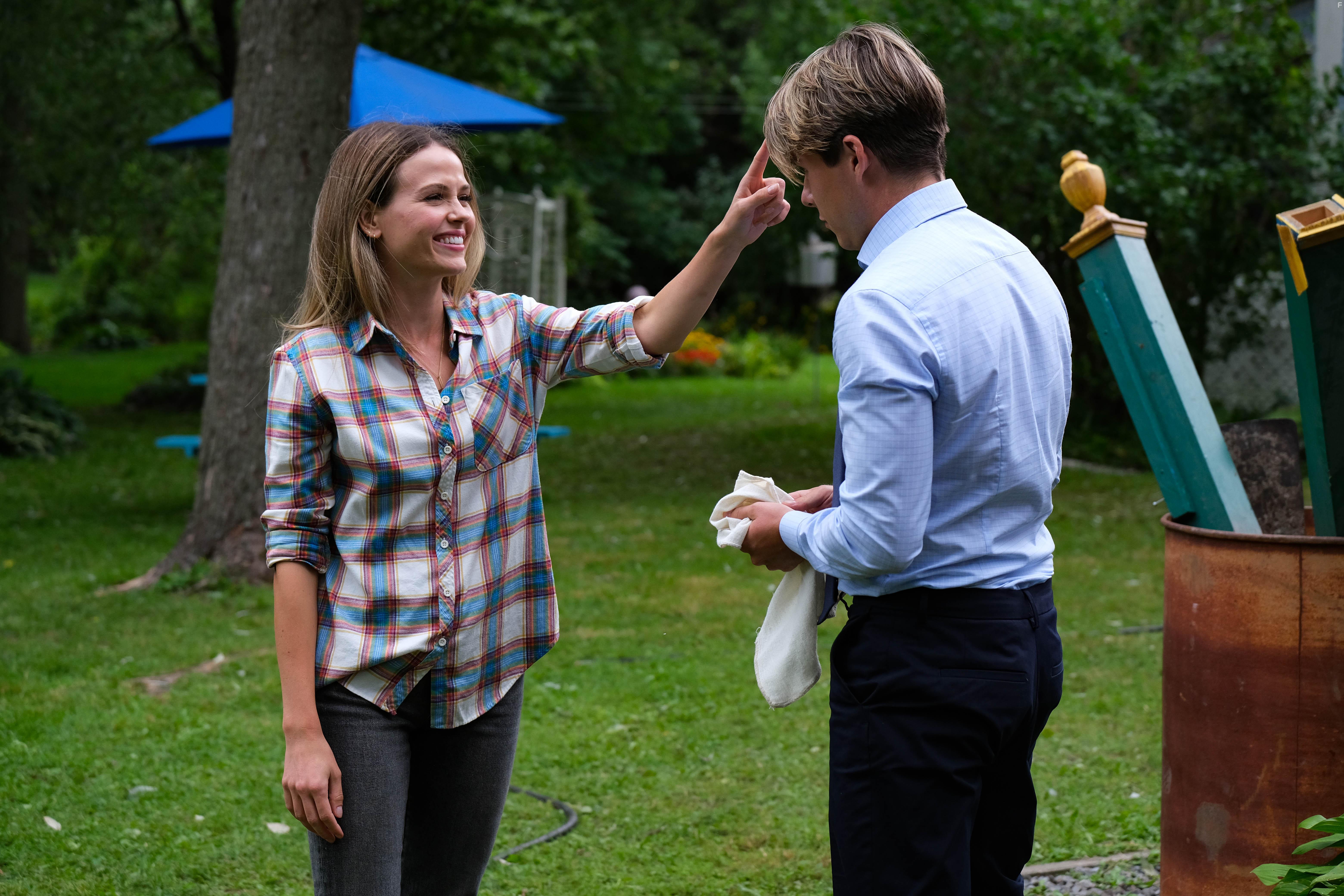 Jake Manley and Jocelyn Hudon in One of a Kind Love (2021)