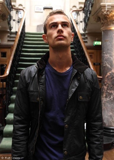 Theo James in Бедлам (2011)