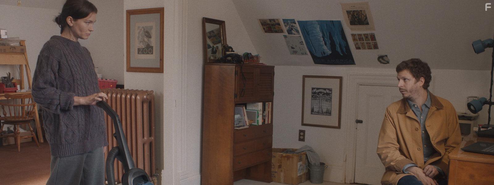 Michael Cera and Hannah Gross in The Adults (2023)