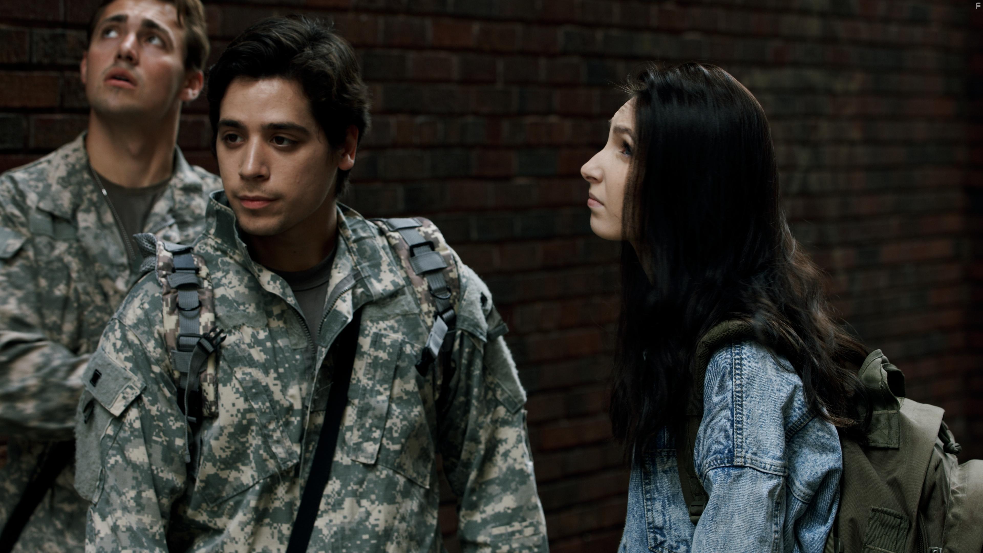 Anthony Wrobleski, Payton Lollar, and Jesrael Leiva in Journey to the End of the Night (2023)