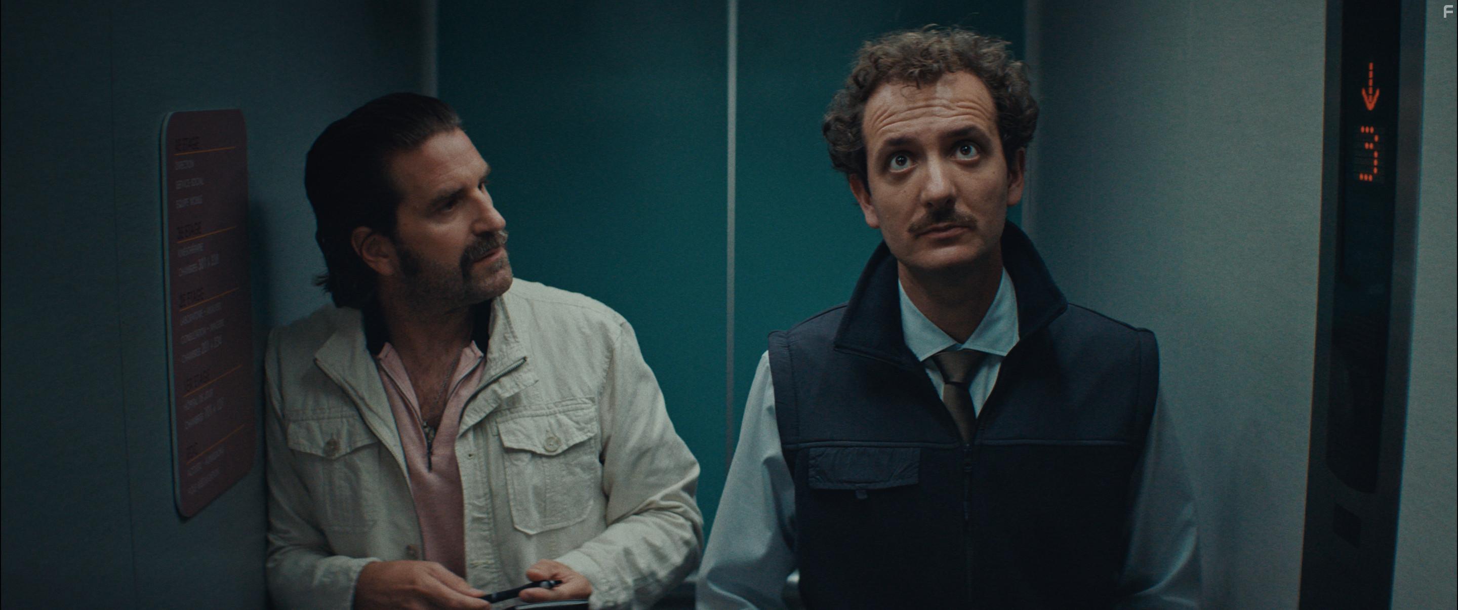 Grgoire Ludig and David Marsais in Bonne conduite (2023)