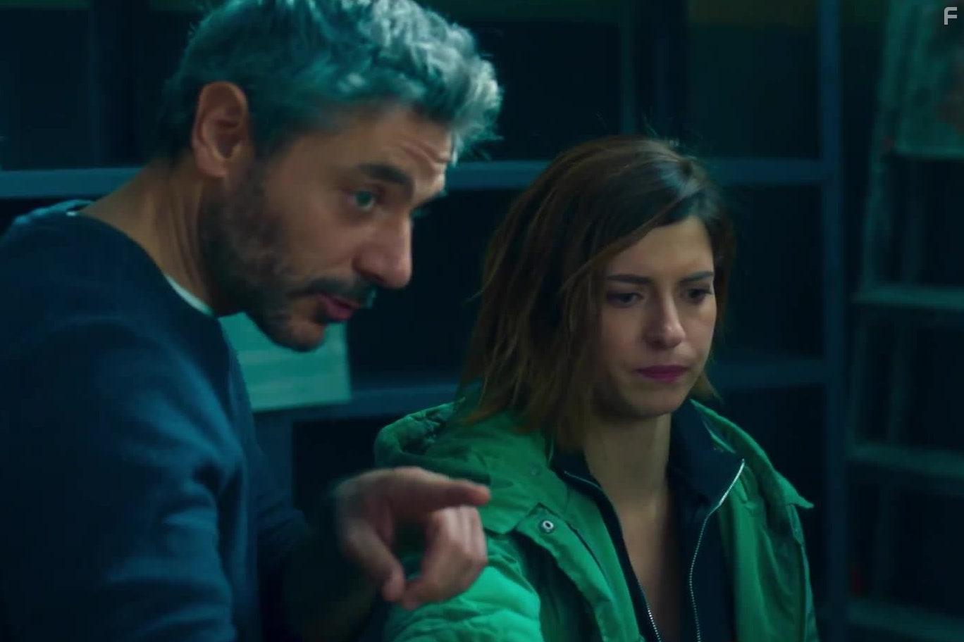 Giuseppe Zeno and Maria Chiara Giannetta in Blanca (2021)