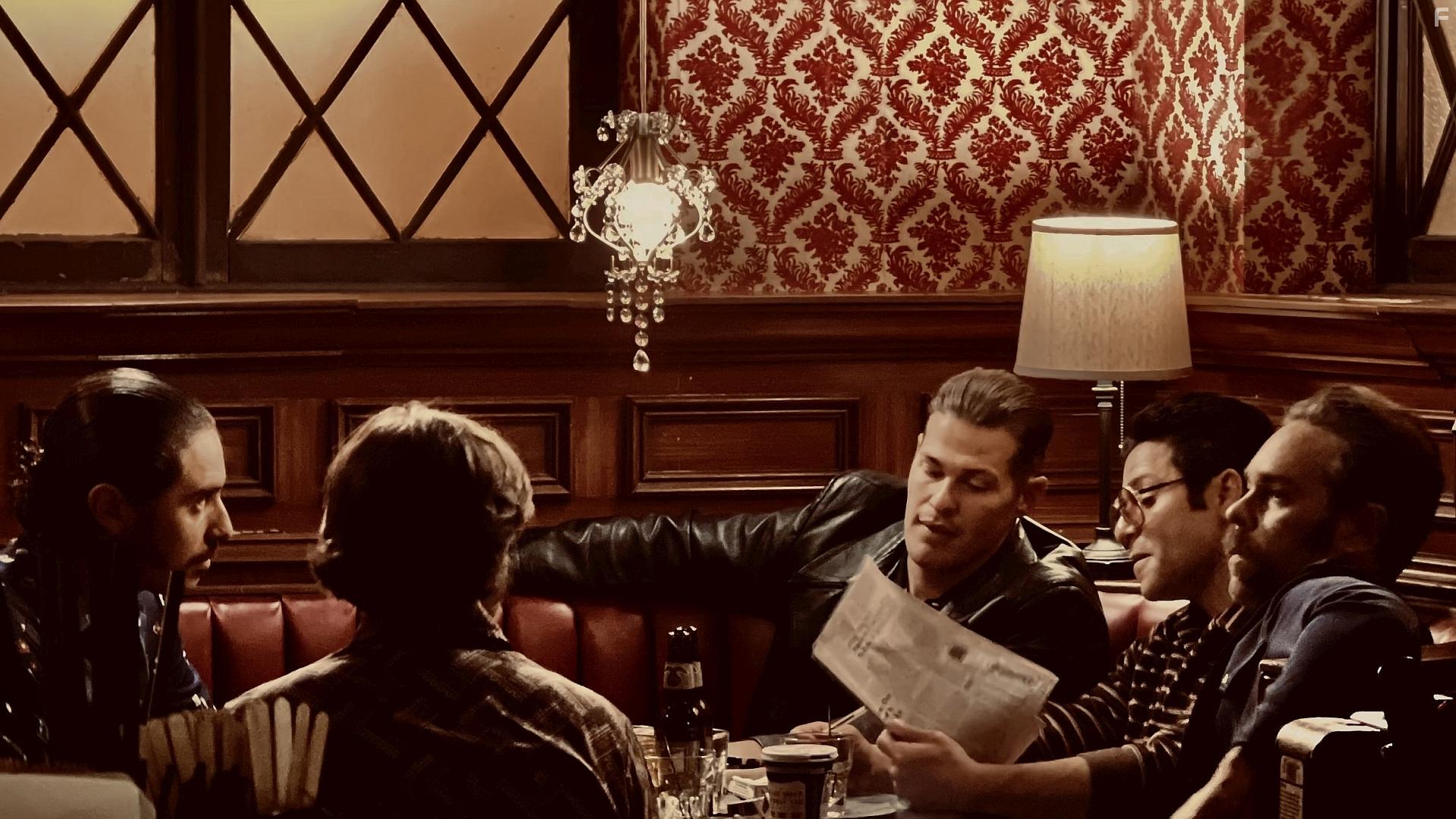 Под прикрытием