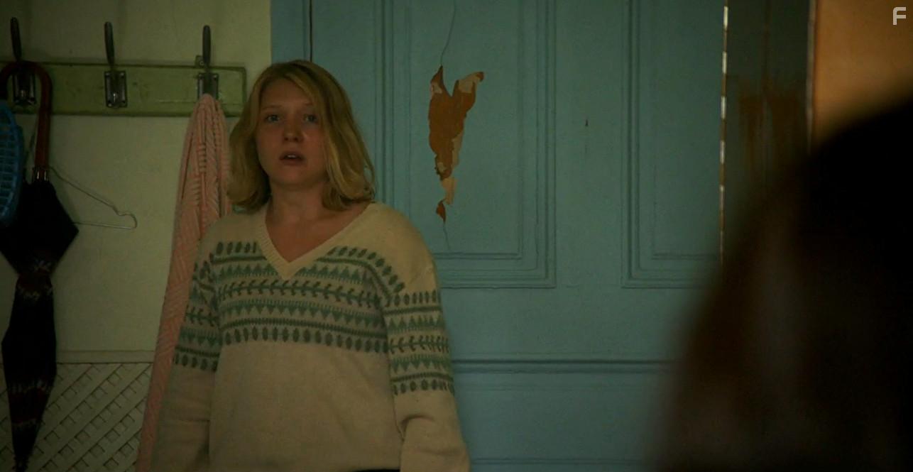 Satu Tuuli Karhu in Mdt omenat (2021)