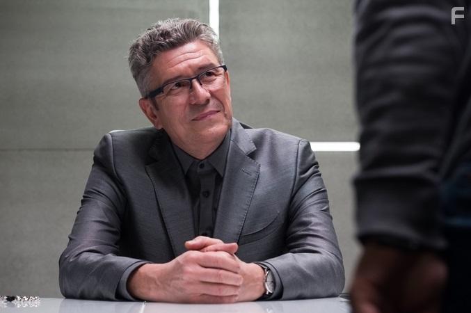 Andrzej Zielinski in Odwrceni. Ojcowie i crki: Episode #1.5 (2019)