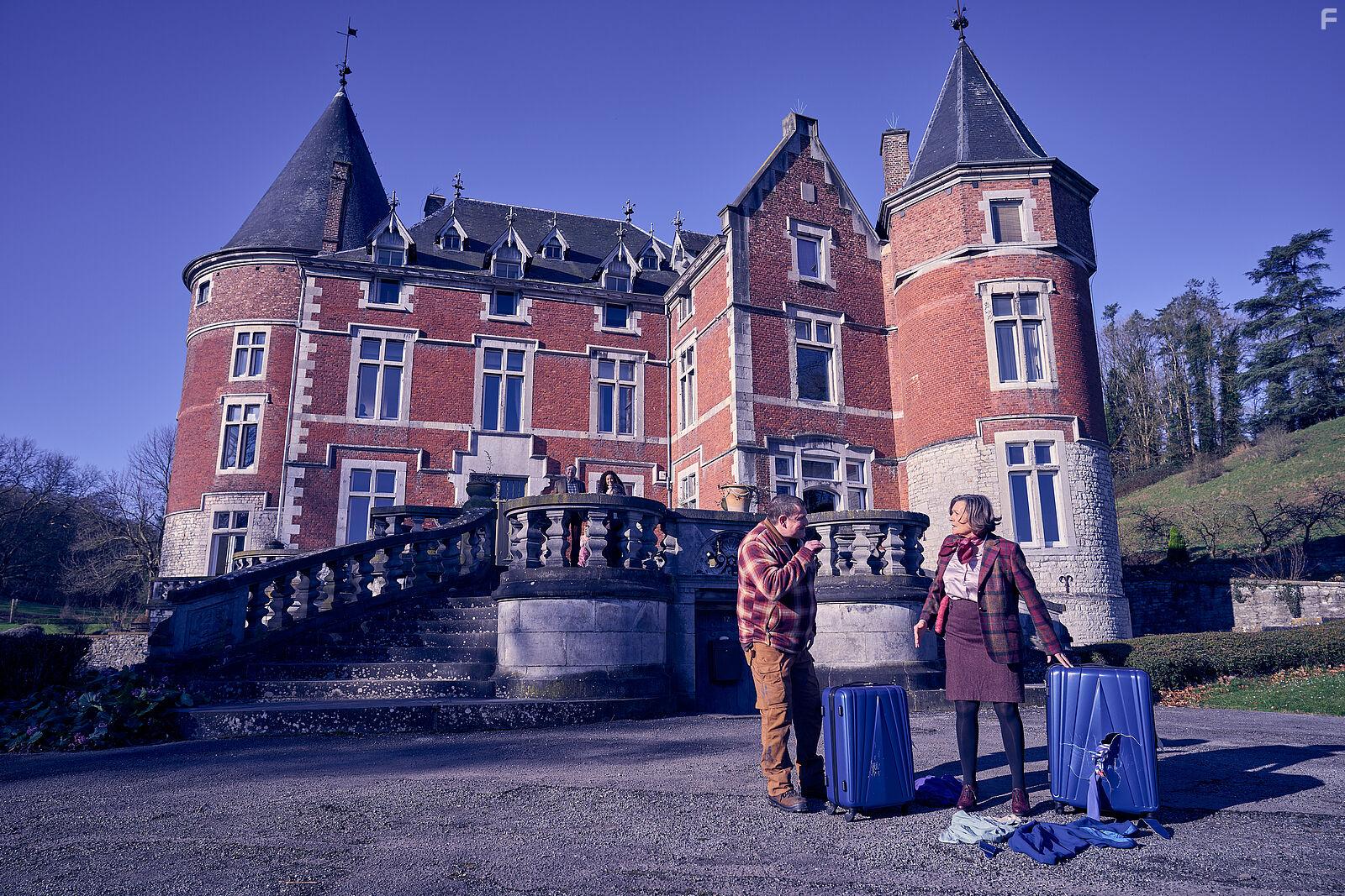 Victoria Carling and Peter Trabner in Der Pfau (2023)