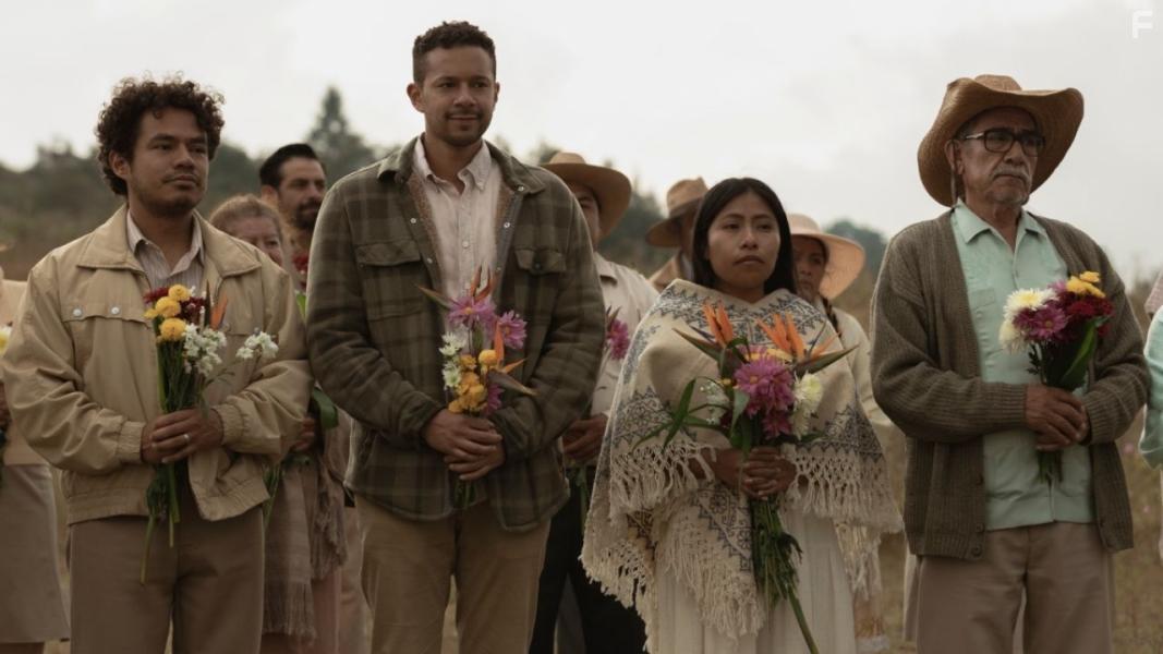 Guillermo Villegas, Pierre Louis, and Yalitza Aparicio in La Gran Seduccin (2023)