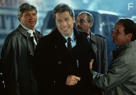 John Travolta, Billy Bob Thornton, and Paul Guilfoyle in Основные цвета (1998)