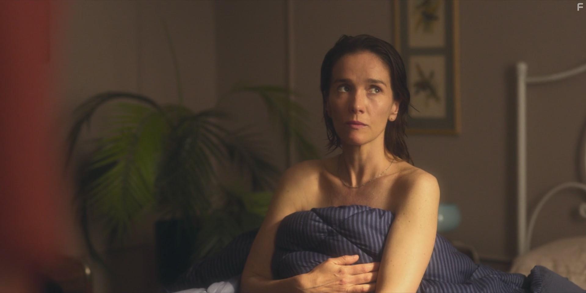 Natalia Oreiro in Casi muerta (2023)