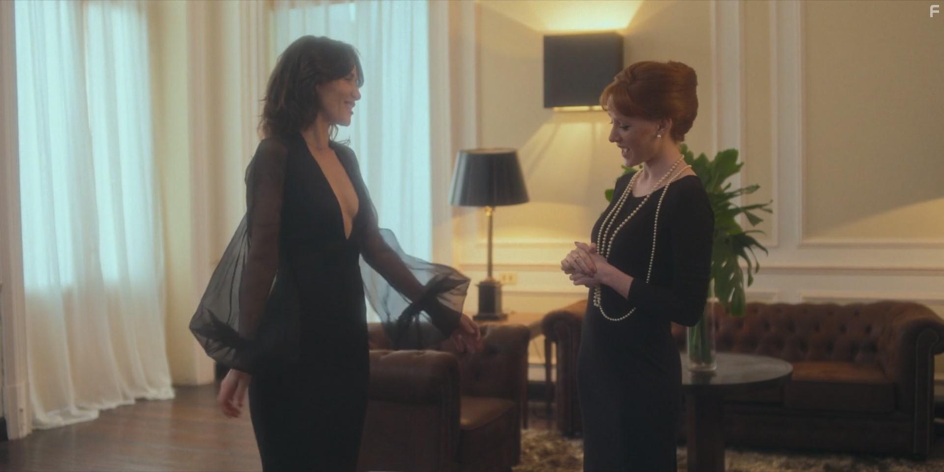 Natalia Oreiro and Gal Groisman in Casi muerta (2023)