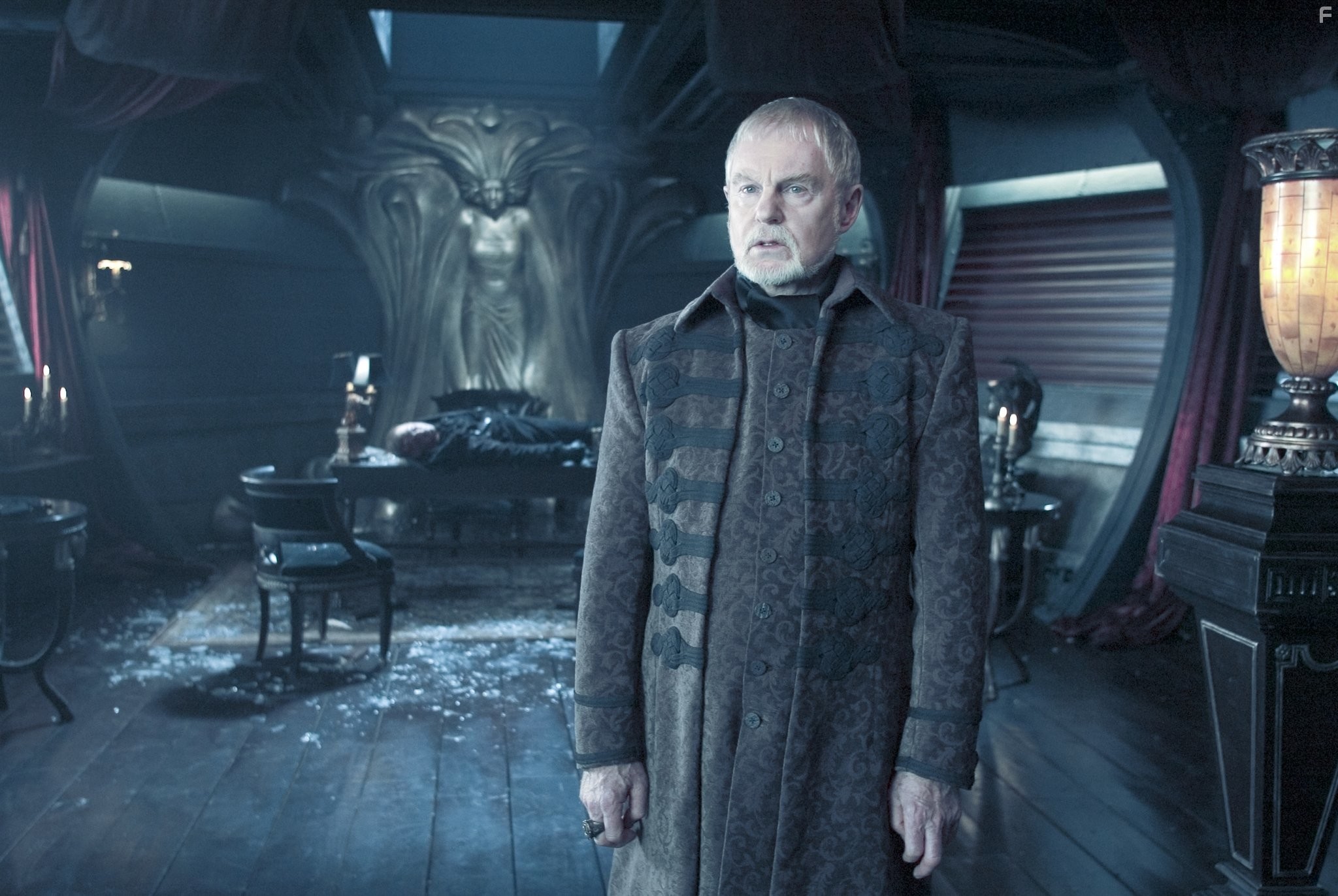 Derek Jacobi in Другой мир 2: Эволюция (2006)