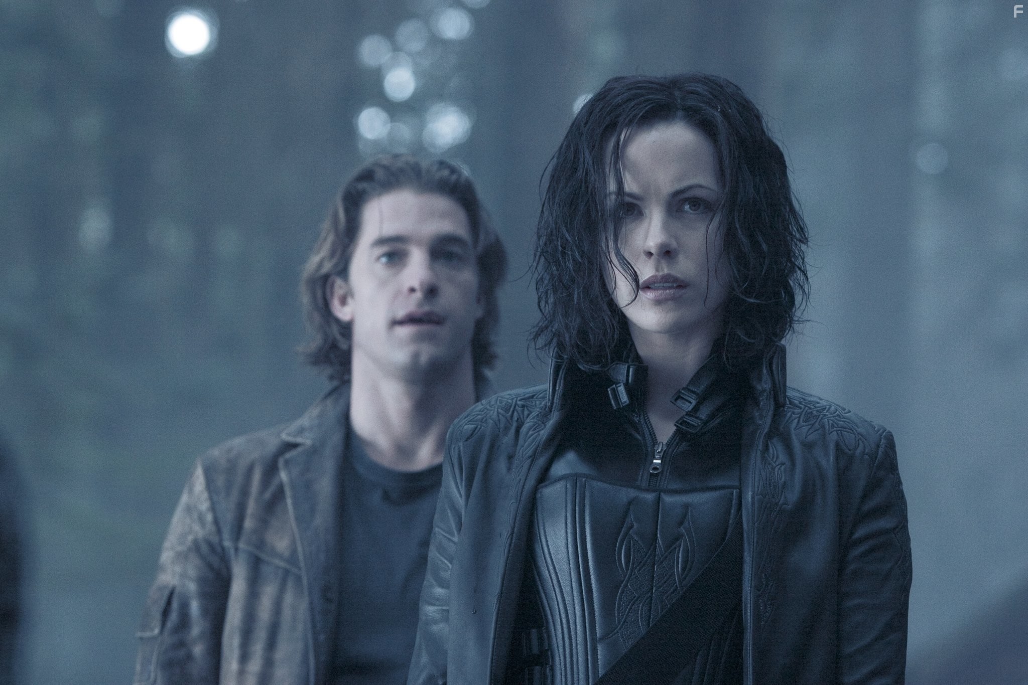 Kate Beckinsale and Scott Speedman in Другой мир 2: Эволюция (2006)