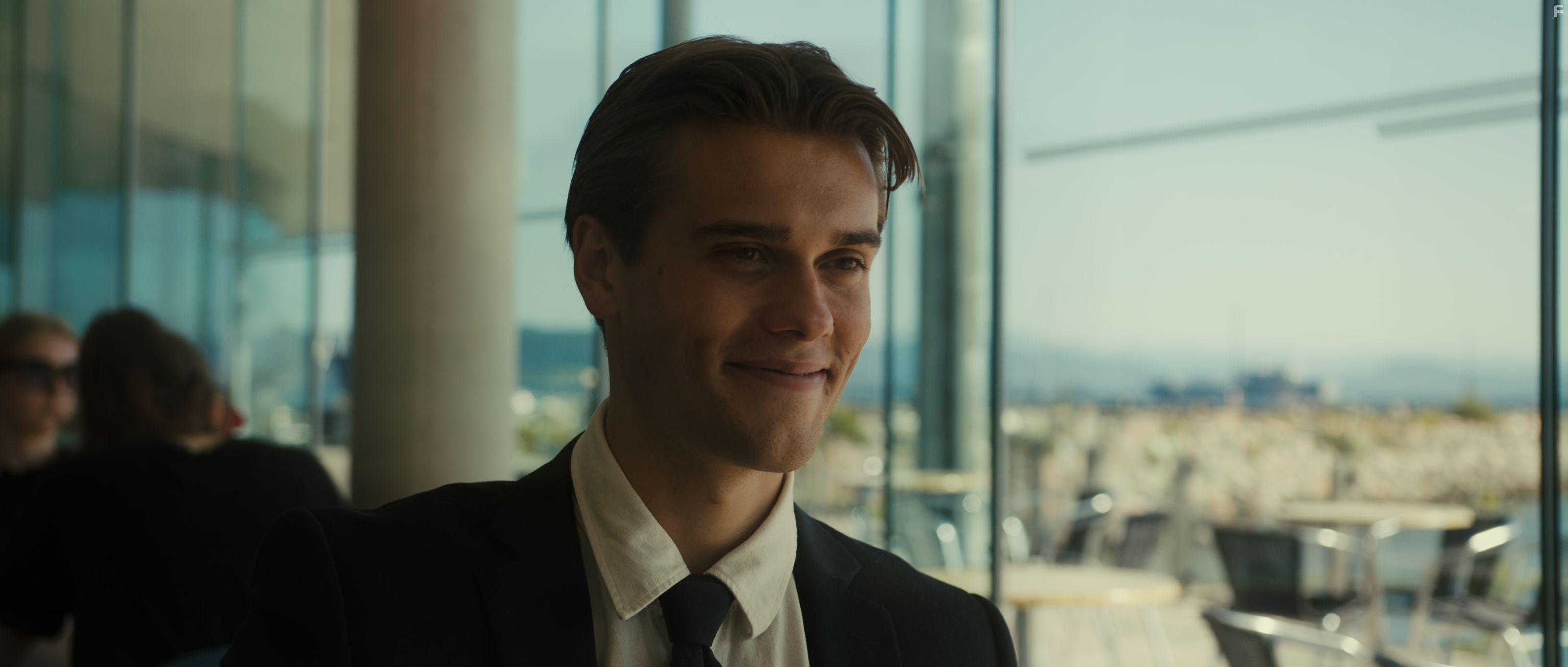 Gard Lkke in Good Boy (2022)