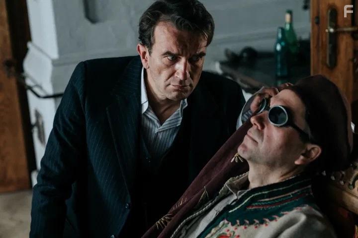 Marcin Dorocinski and Tomasz Kot in Niebezpieczni dzentelmeni (2022)