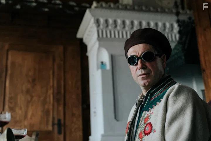 Marcin Dorocinski in Niebezpieczni dzentelmeni (2022)