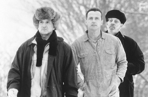 Donald Sutherland, Ben Kingsley, and Aidan Quinn in Двойник (1997)