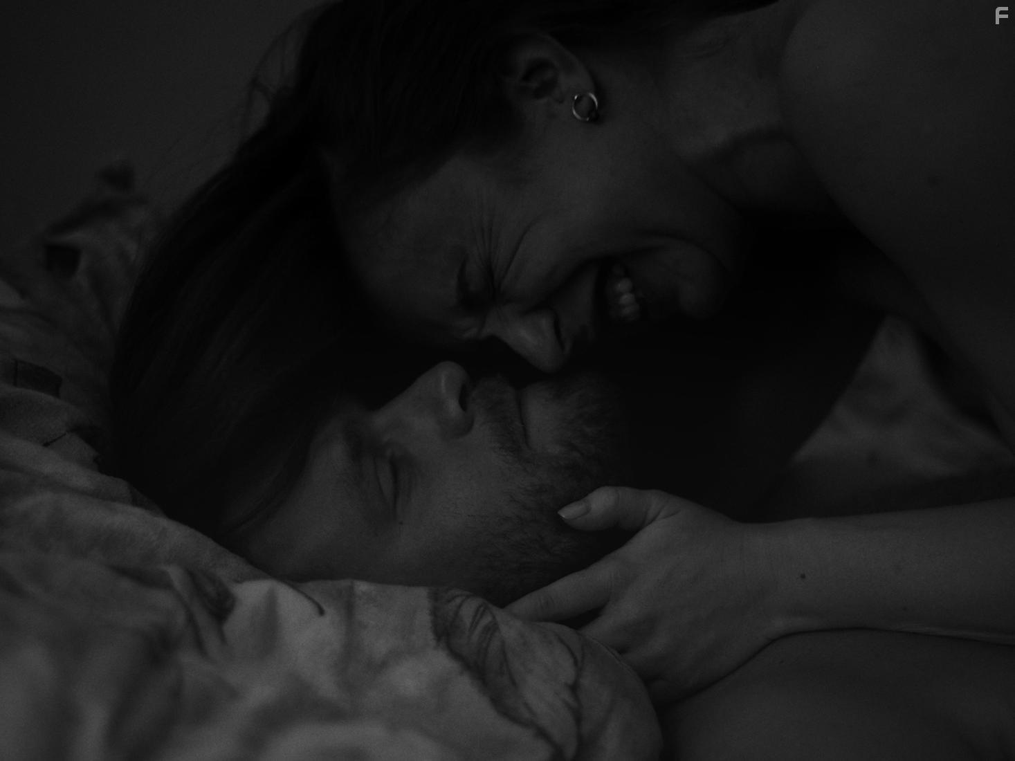 Alena Dolkov and Martin Dedoch in Zrcadla ve tme (2021)