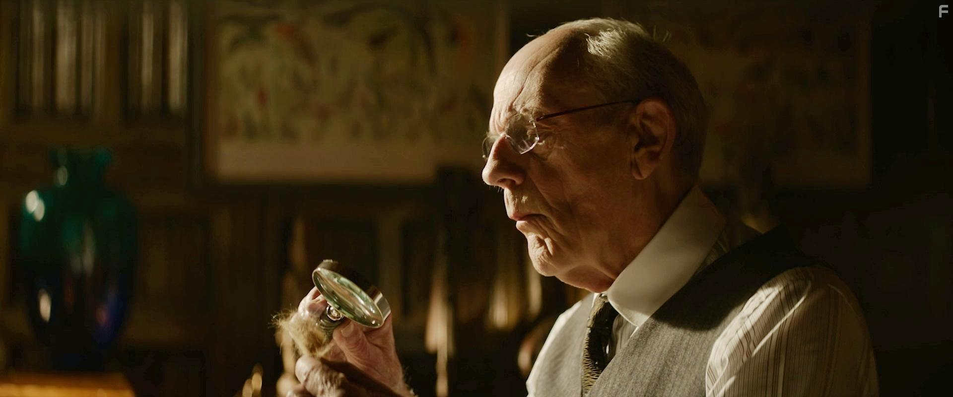 Christopher Lloyd in Nandor Fodor and the Talking Mongoose (2023)