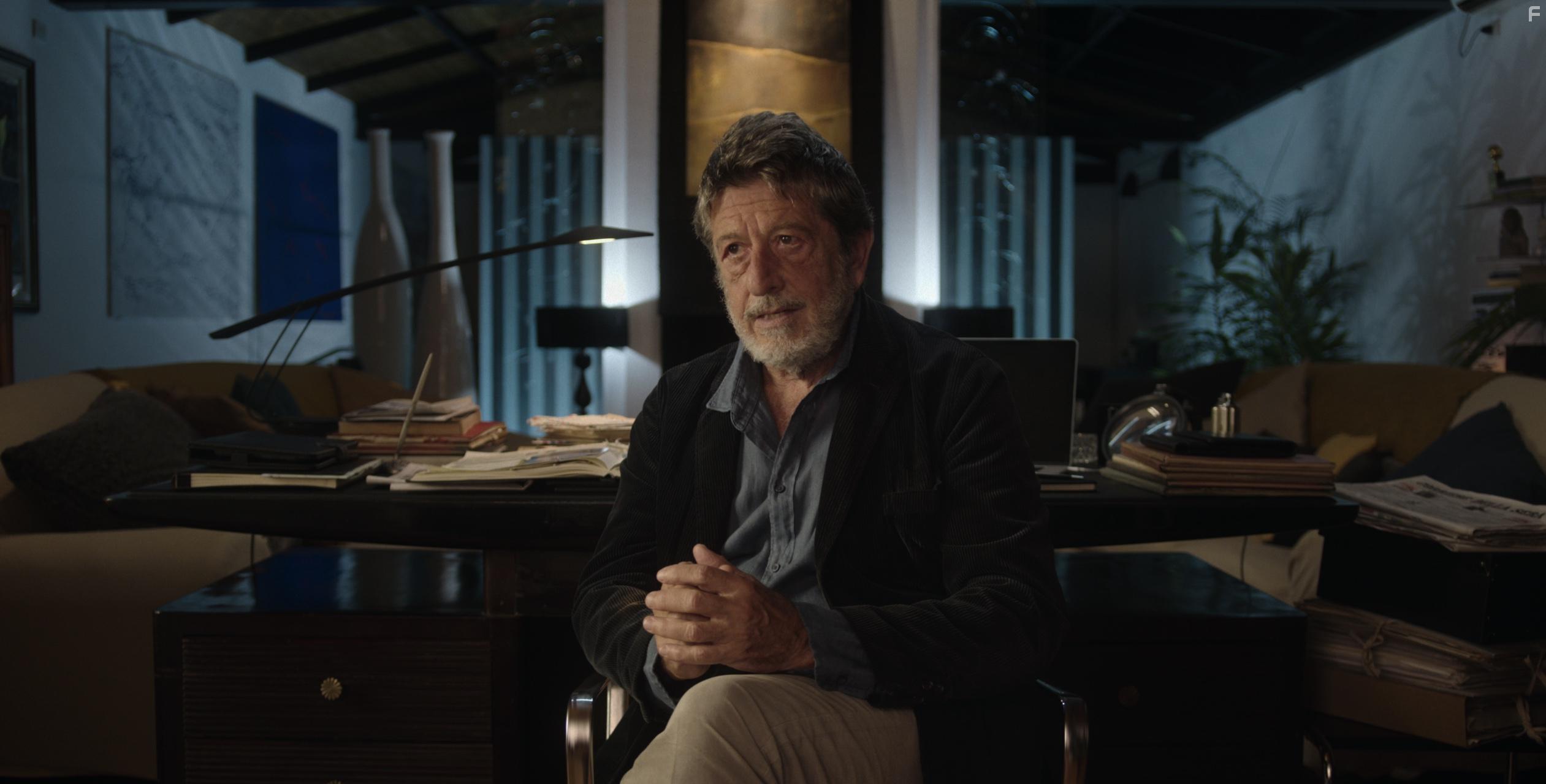 Andrea Purgatori in Vatican Girl: The Disappearance of Emanuela Orlandi (2022)