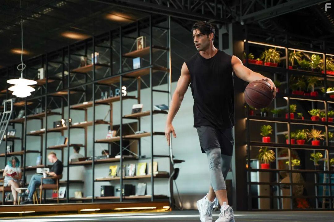 Skr zyildiz in Ask Taktikleri (2022)