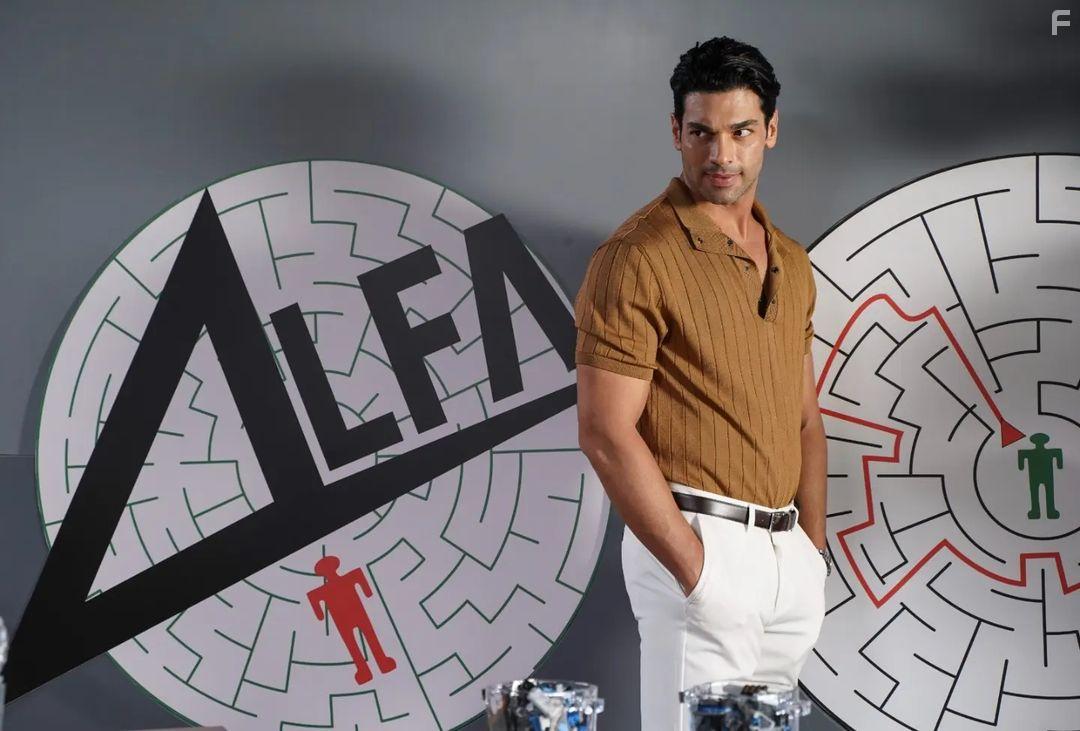 Skr zyildiz in Ask Taktikleri (2022)