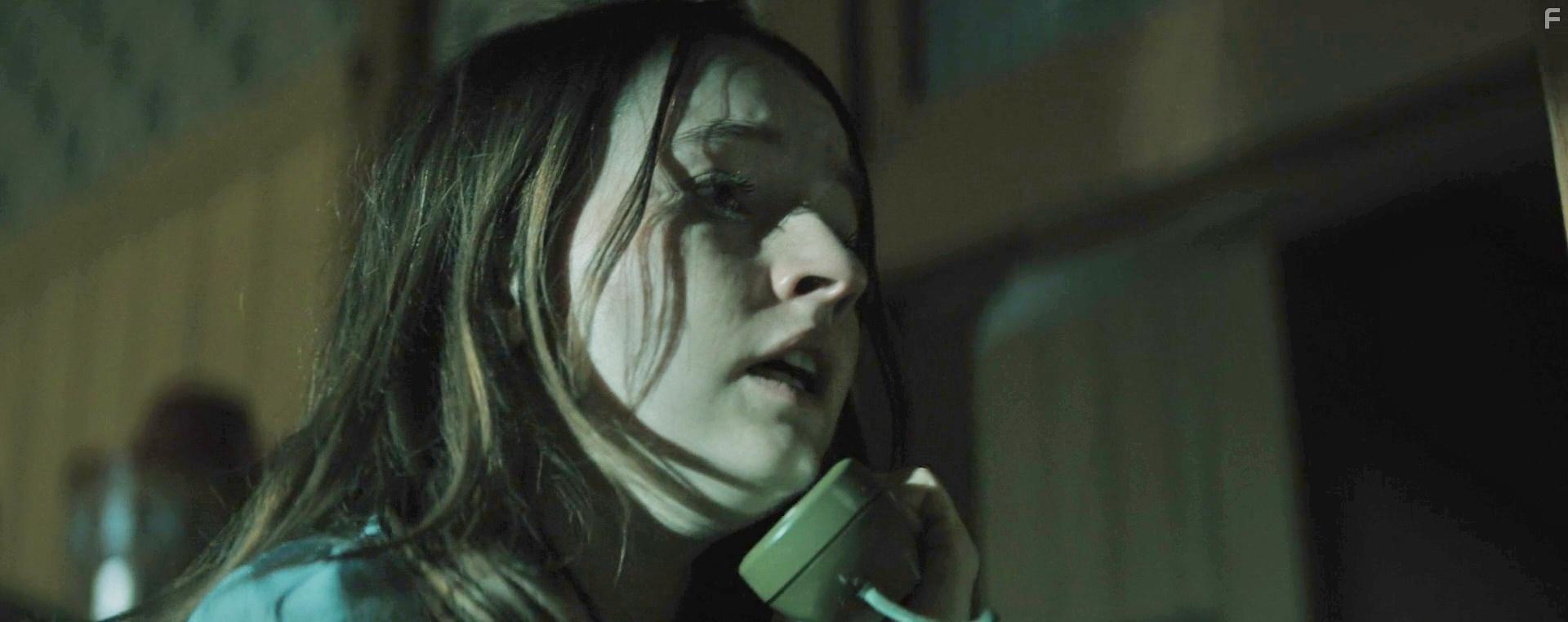 Kaitlyn Dever in No One Will Save You (2023)