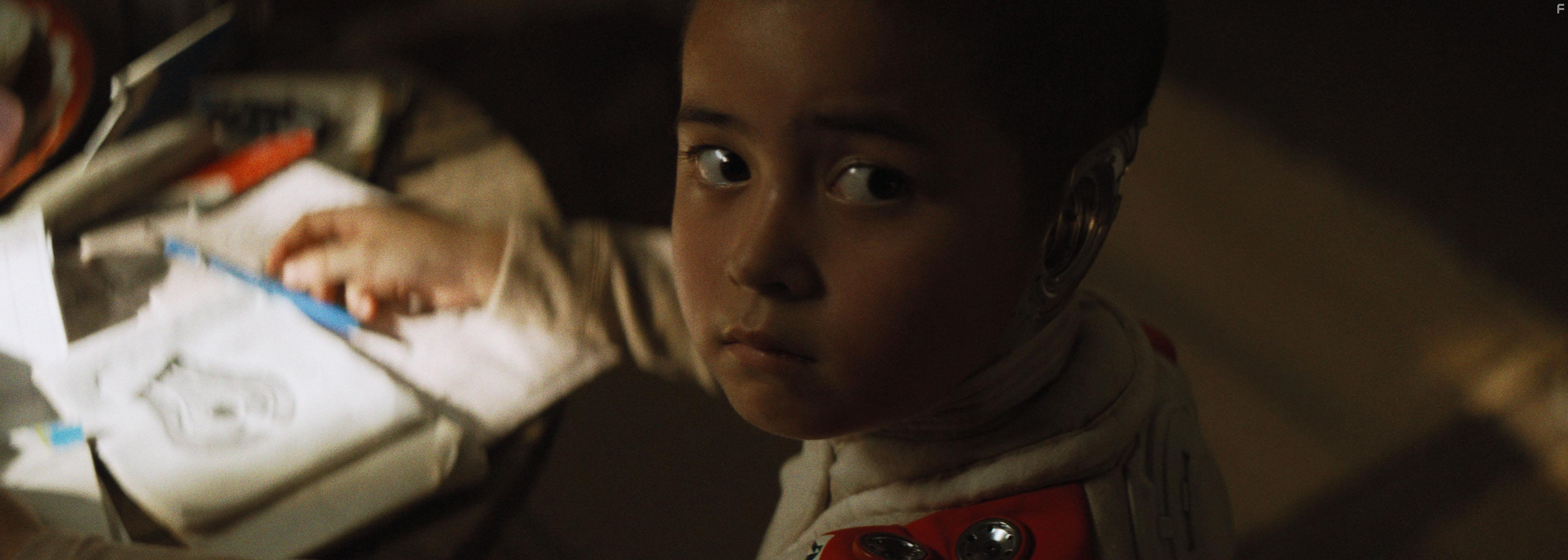 Madeleine Yuna Voyles in The Creator (2023)