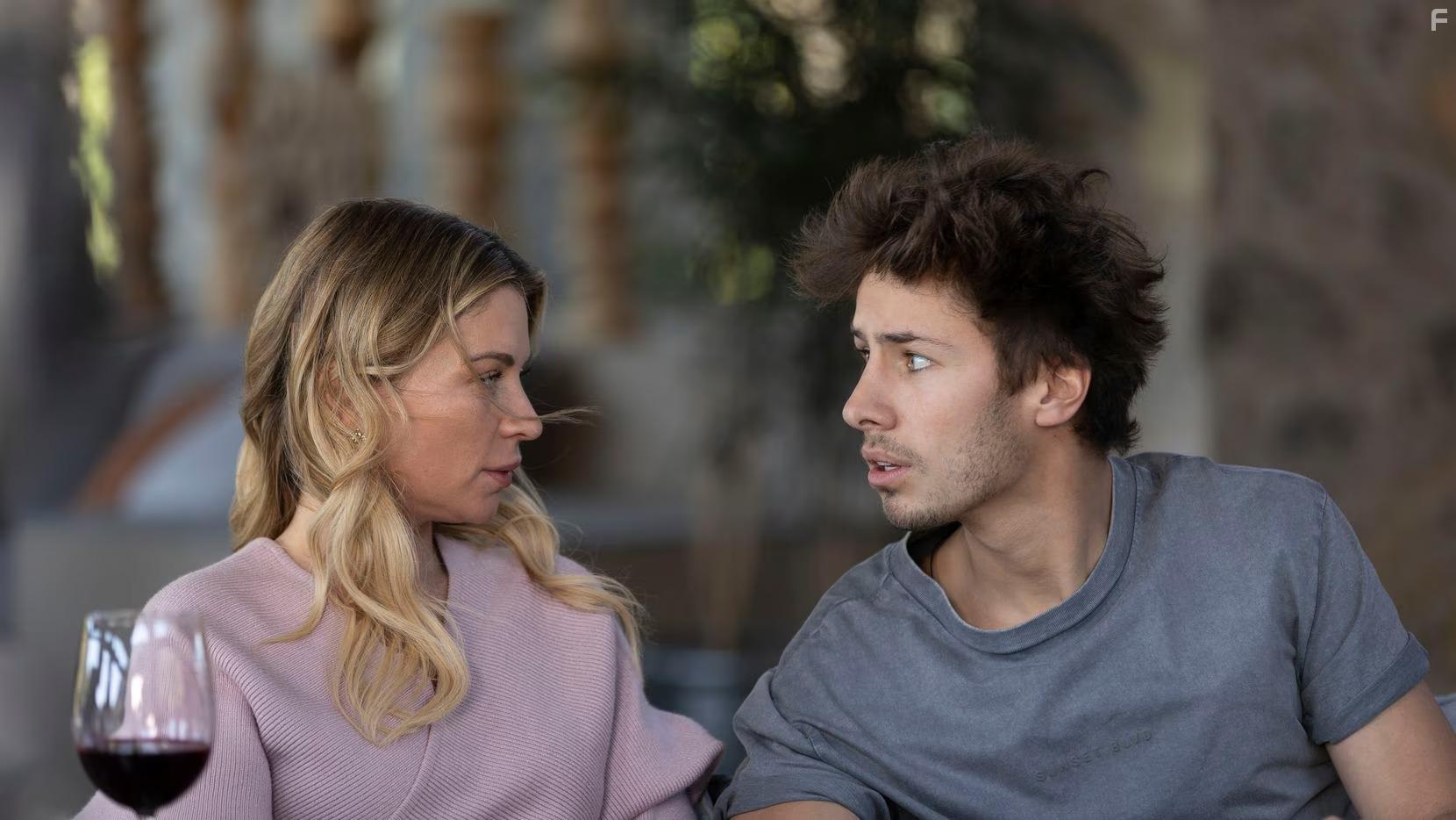 Ludwika Paleta and Juanpa Zurita in Quieres ser mi... hijo? (2023)