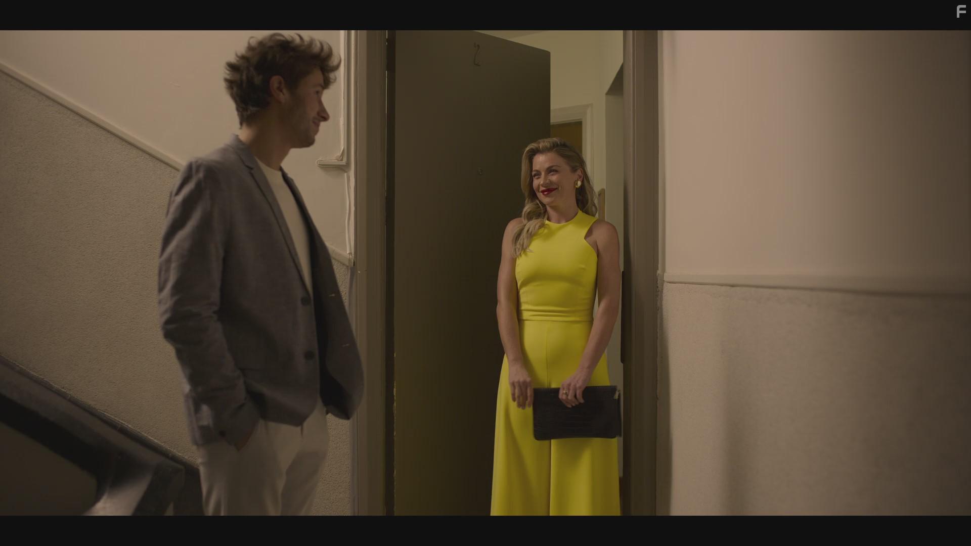 Ludwika Paleta and Juanpa Zurita in Quieres ser mi... hijo? (2023)