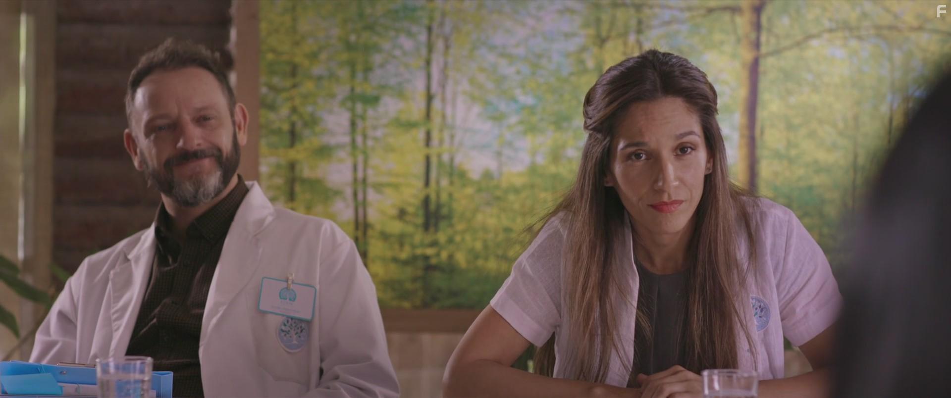 Lorena Capetillo and Ricardo Fastlicht in Me vuelves loca (2023)