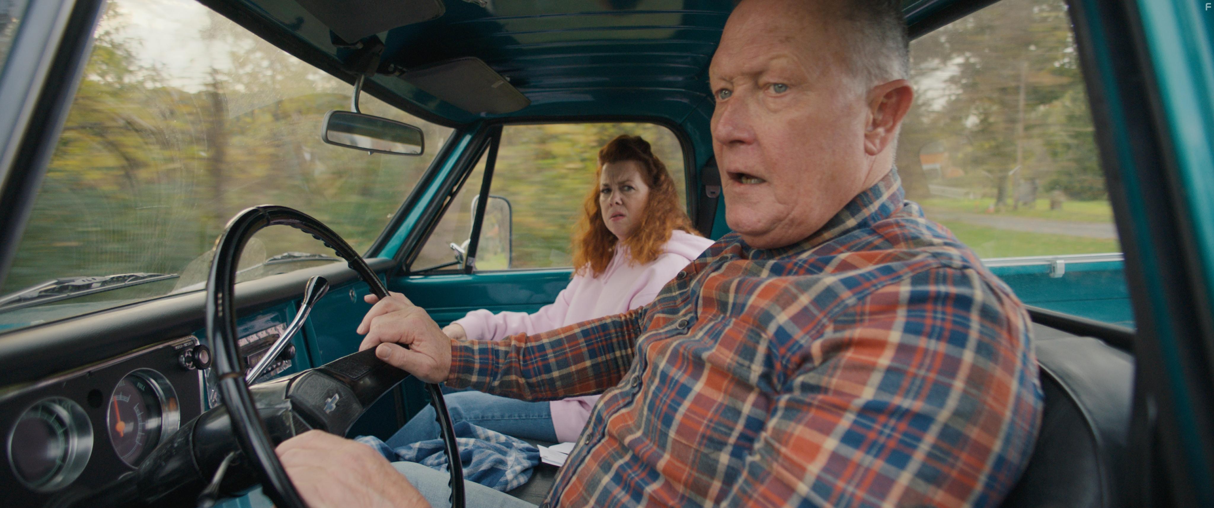 Robert Patrick and Siobhan Fallon Hogan in Shelter in Solitude (2023)