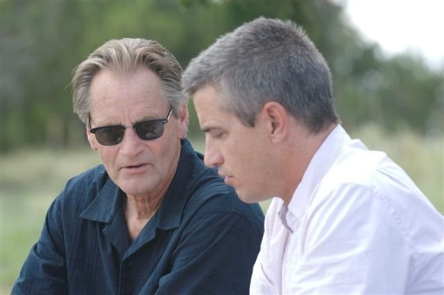 Dermot Mulroney and Sam Shepard in До последнего вздоха (2010)
