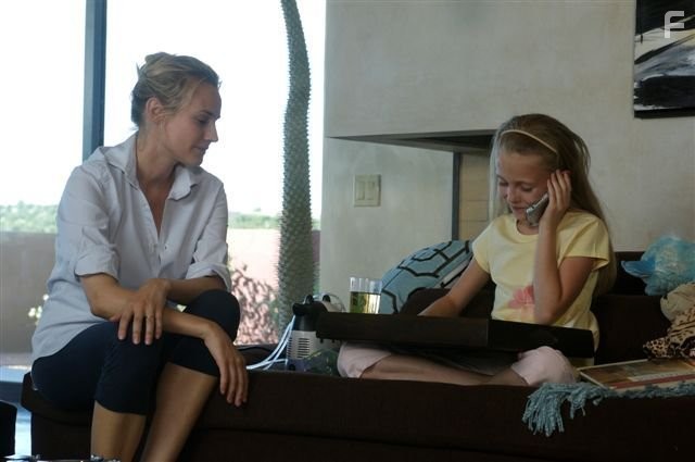 Diane Kruger and Mia Stallard in До последнего вздоха (2010)