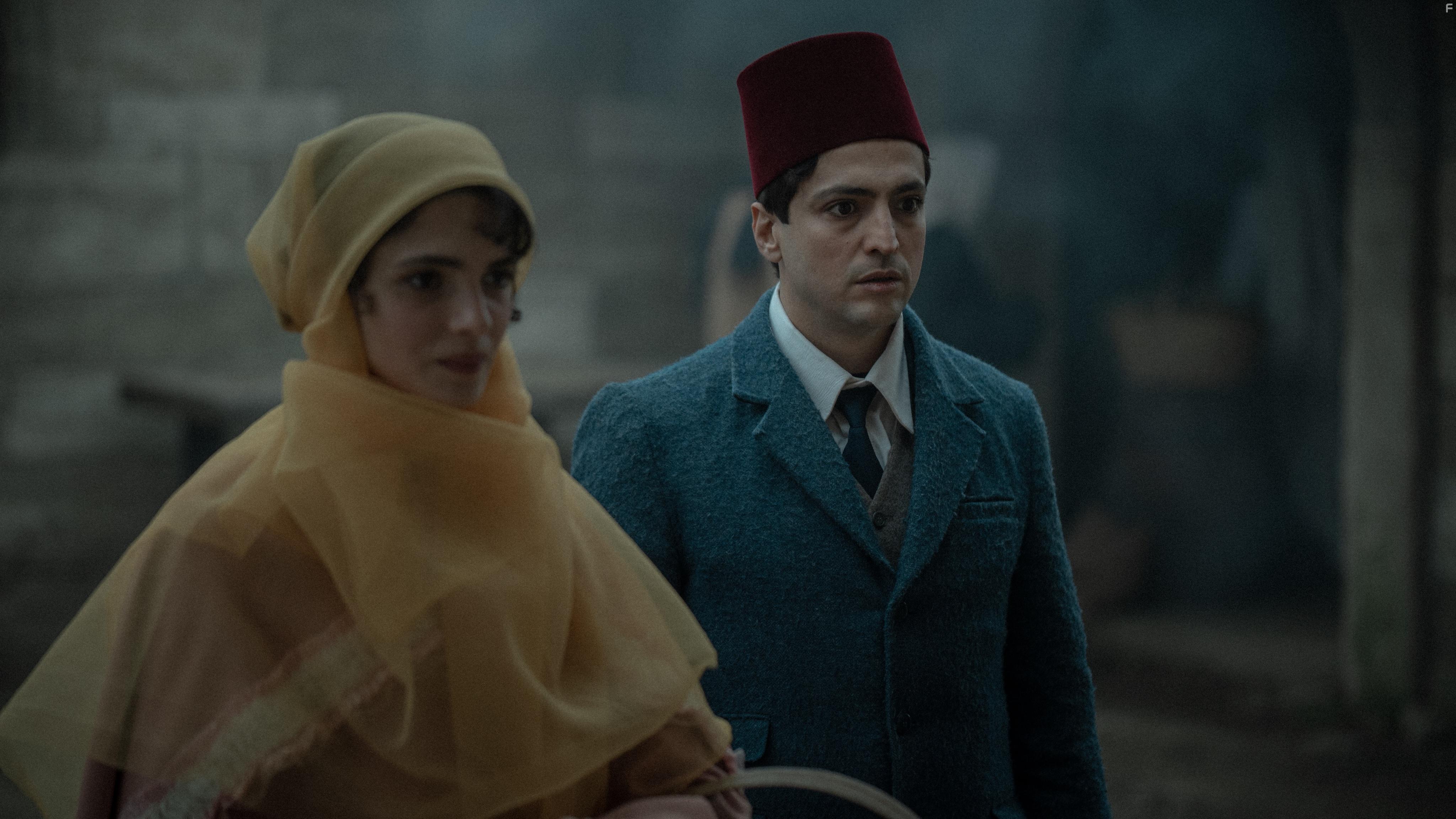 Sifanur Gl and Taner lmez in Yaratilan (2023)