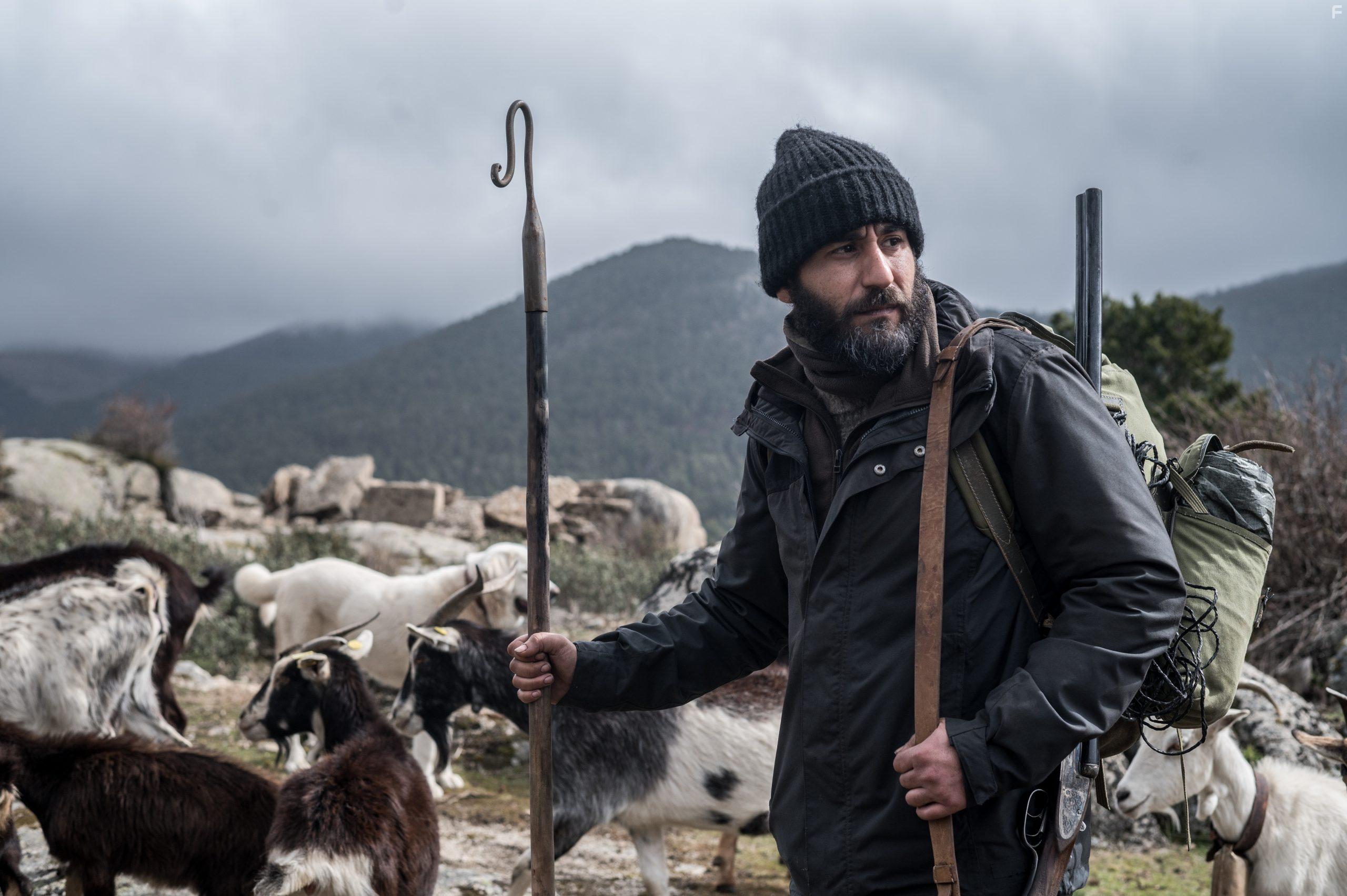 Jess Carroza in Apagn (2022)