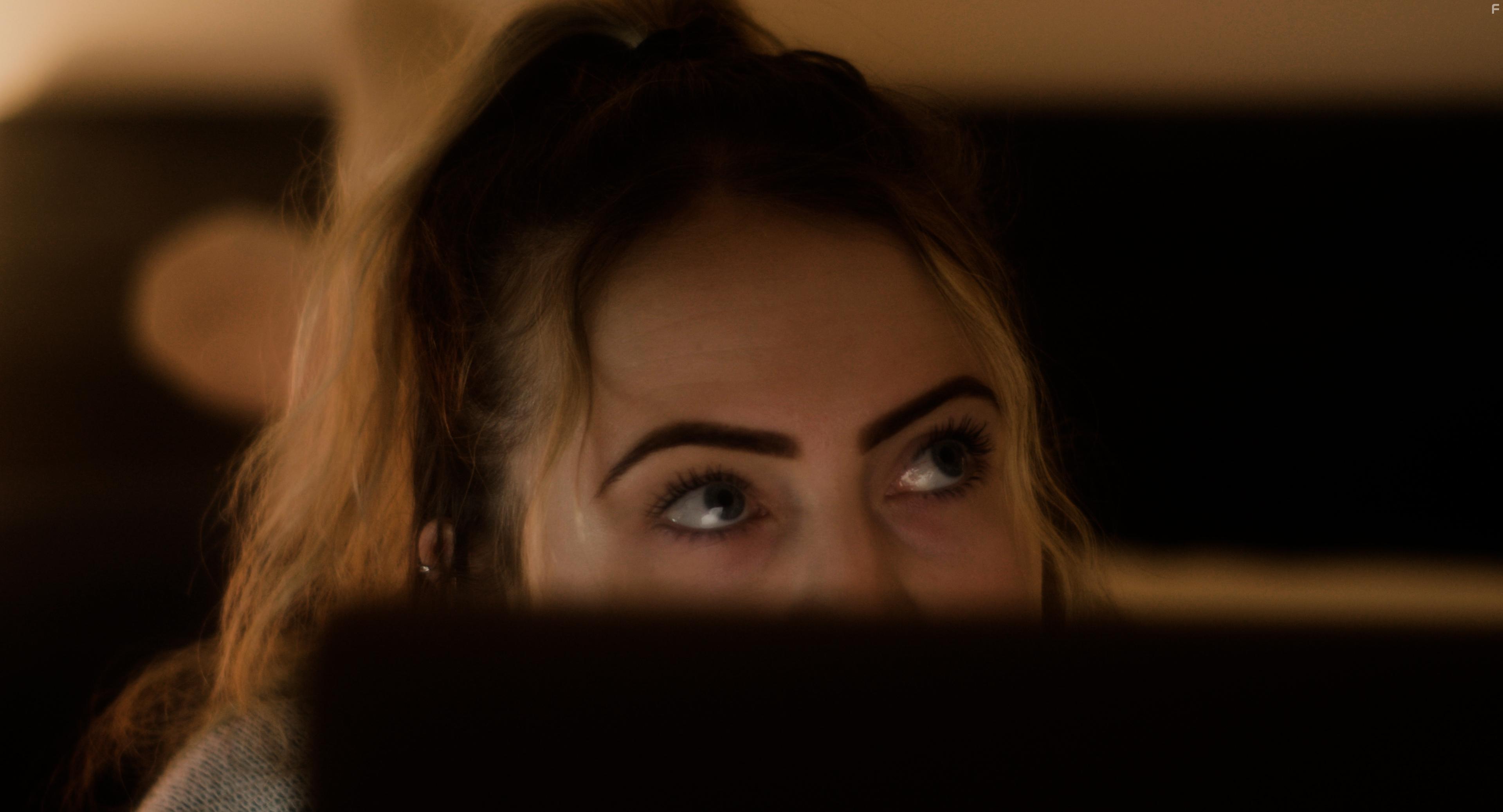 Nina Holland-Smith in Talking to Ghosts (2023)