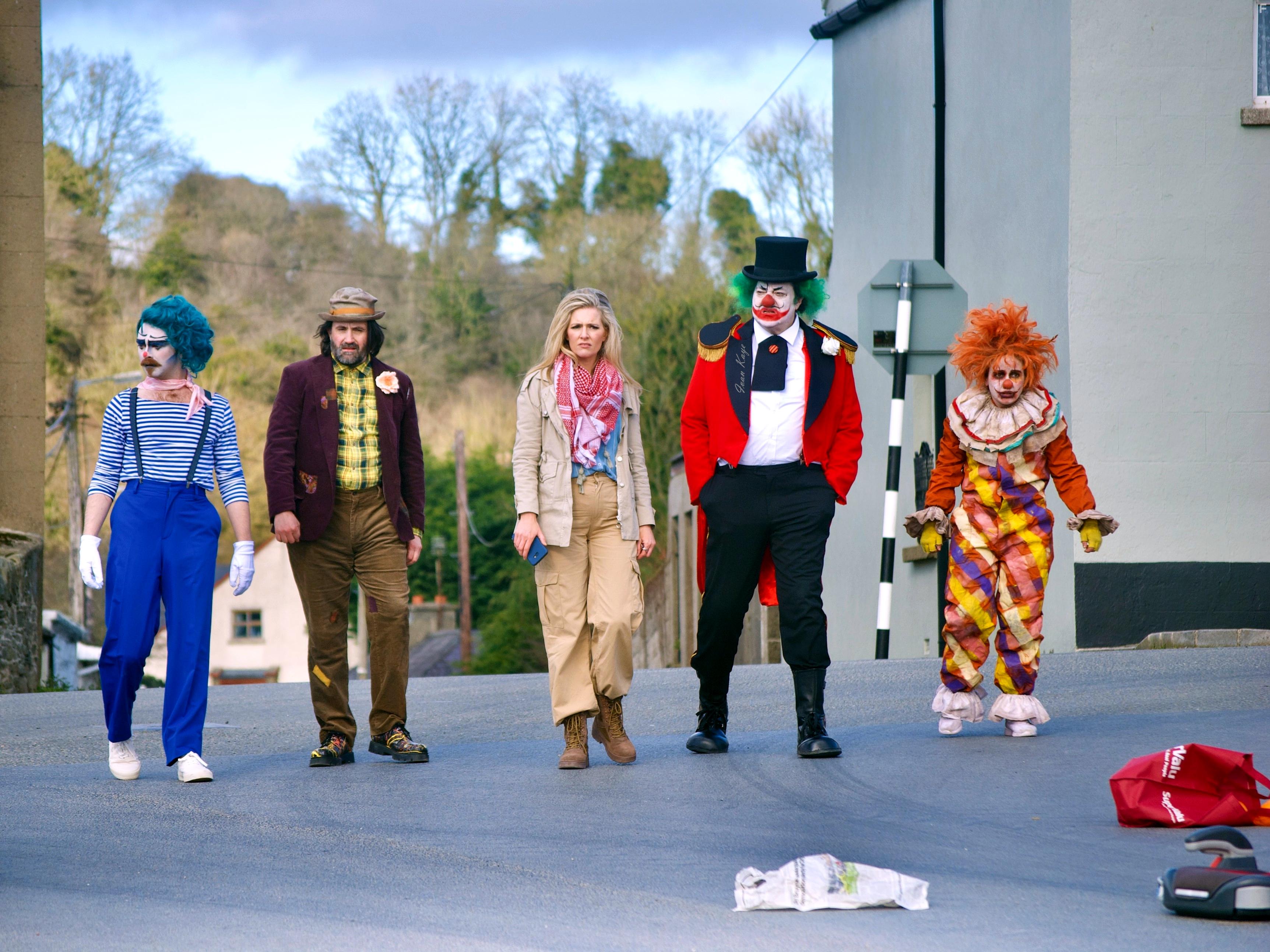 Ivan Kaye, Amy De Bhrn, David Earl, Natalie Palamides, and Fionn Foley in Apocalypse Clown (2023)