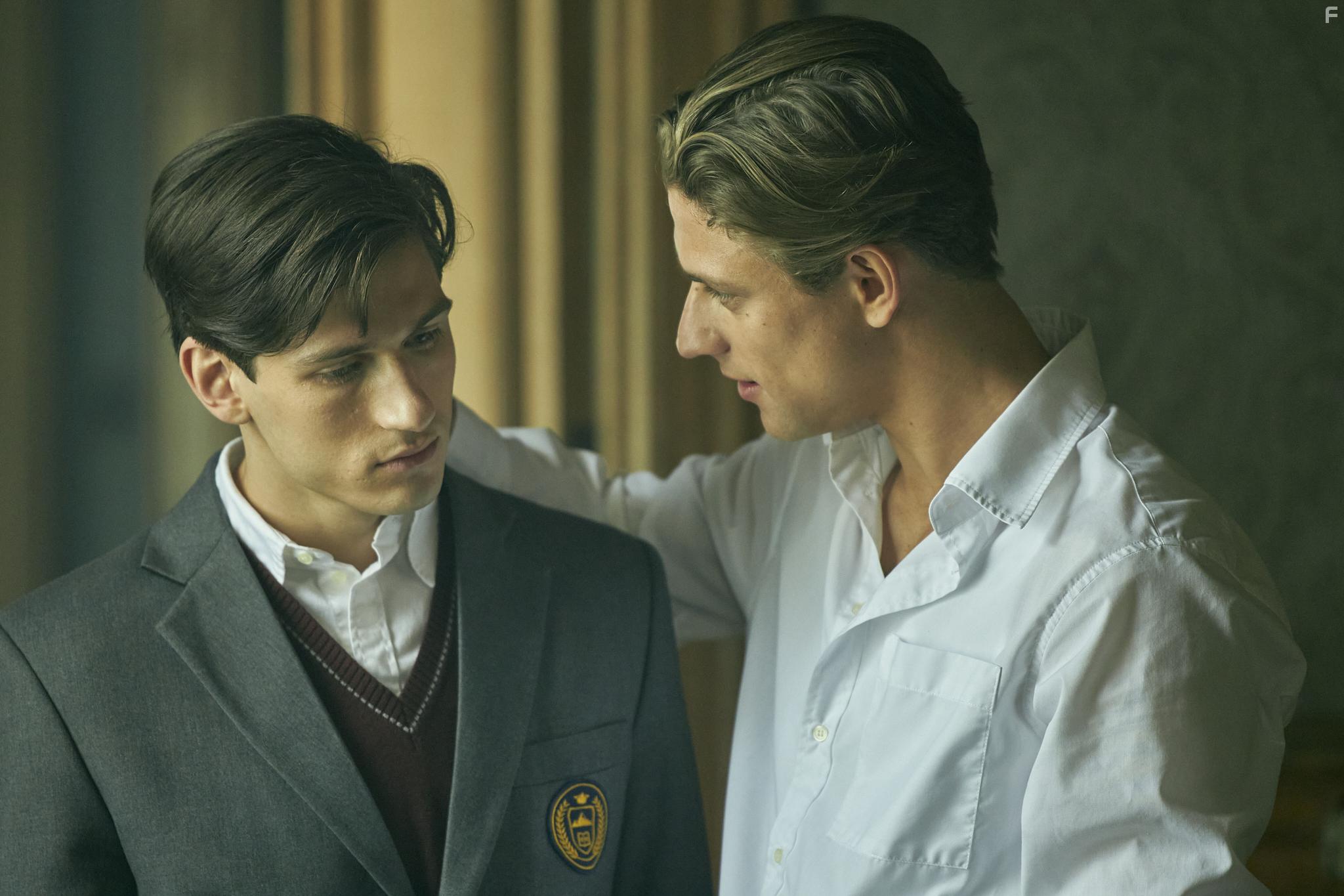 Christian Fandango Sundgren and Isac Calmroth in Ondskan (2023)