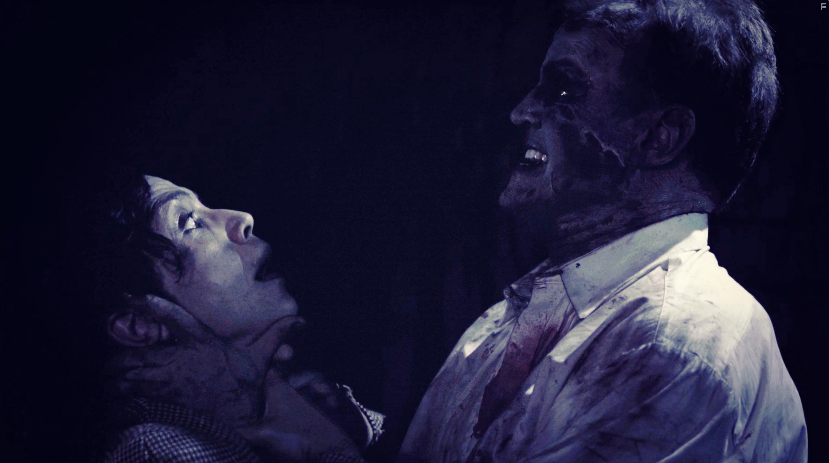 Gisbert Heuer and Arlette Del Toro in The Gravedigger (2019)