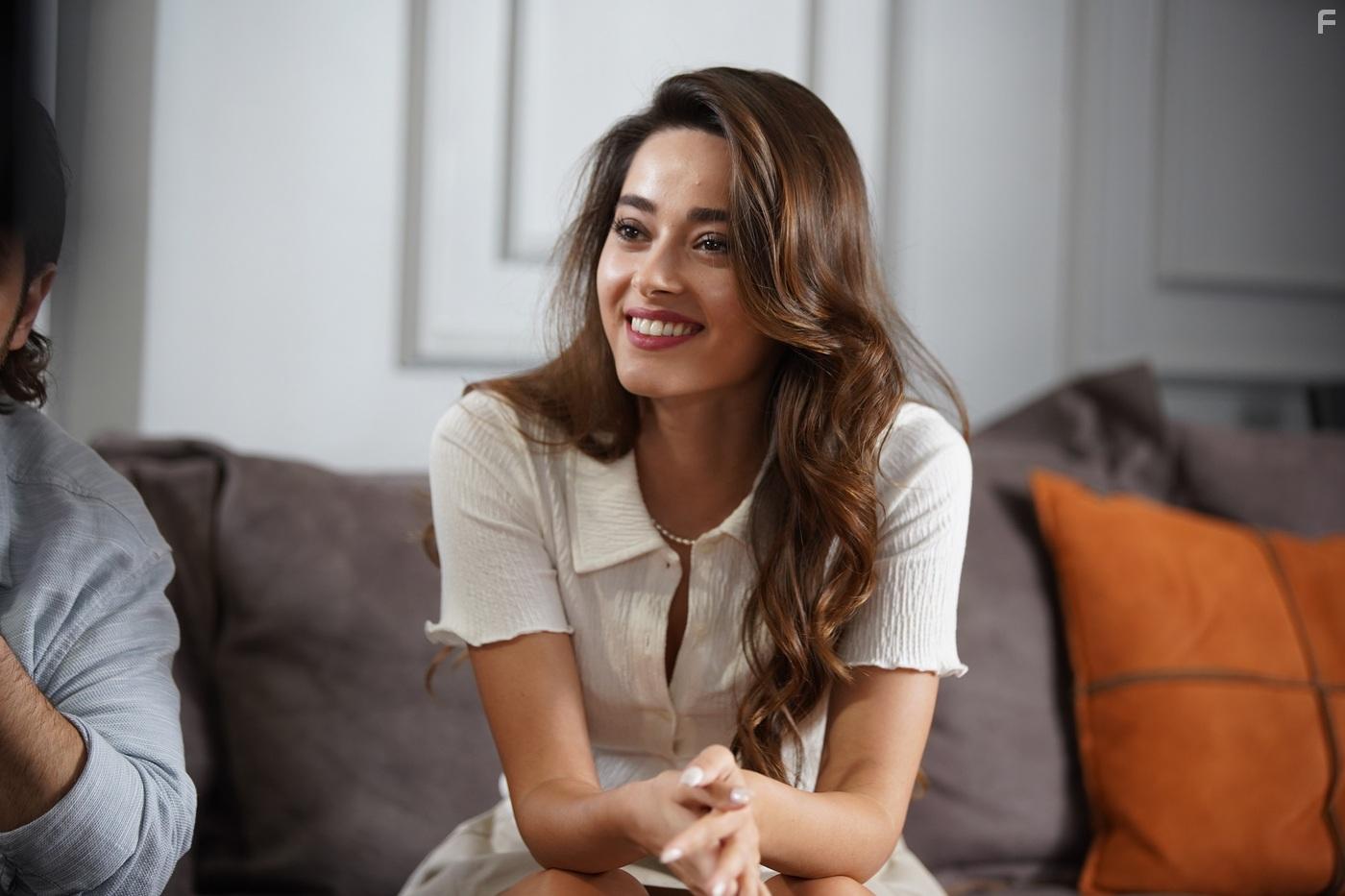 Simay Barlas in Yabani (2023)