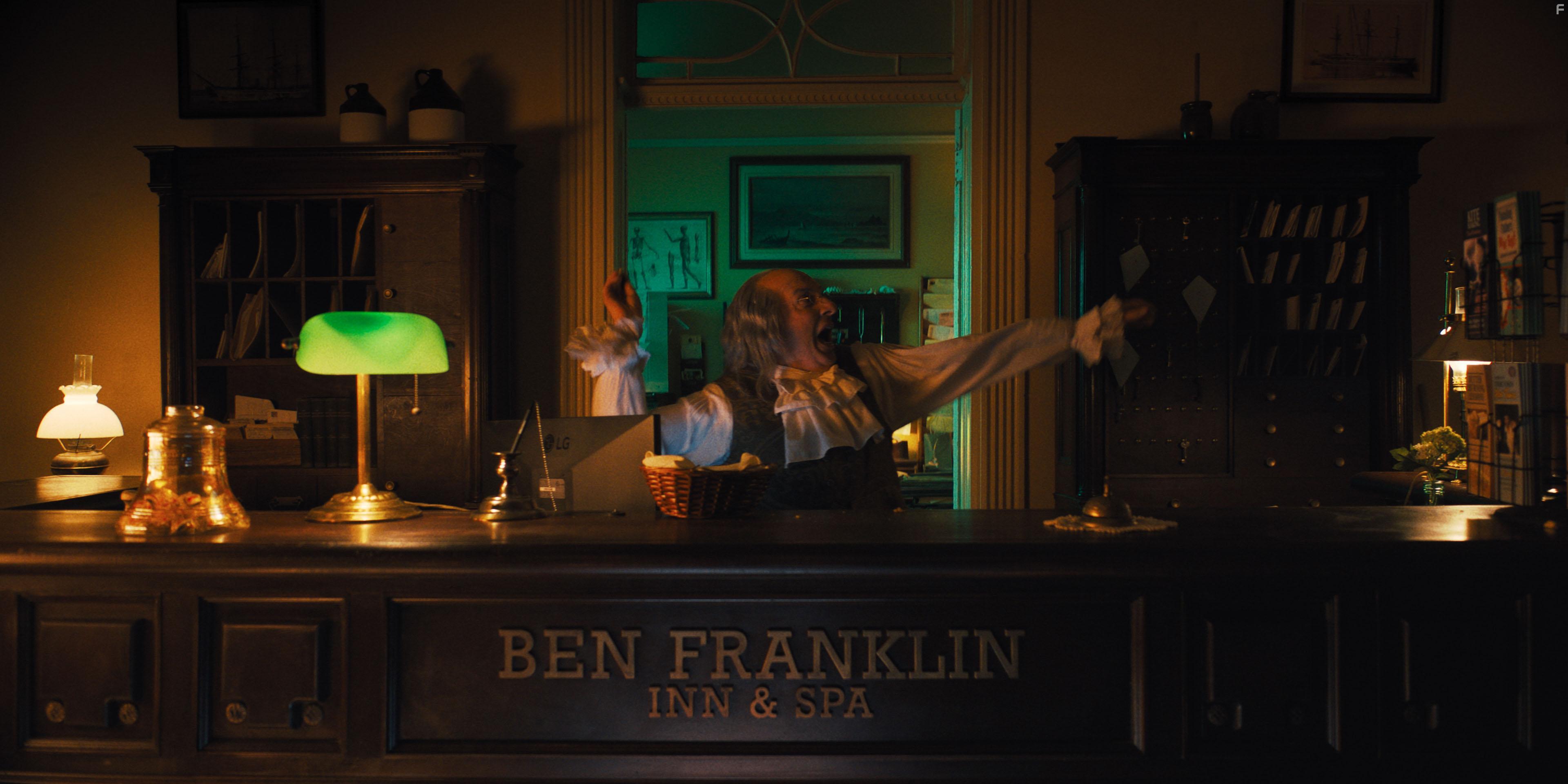 Tony Hale and Ben Franklin in Quiz Lady (2023)