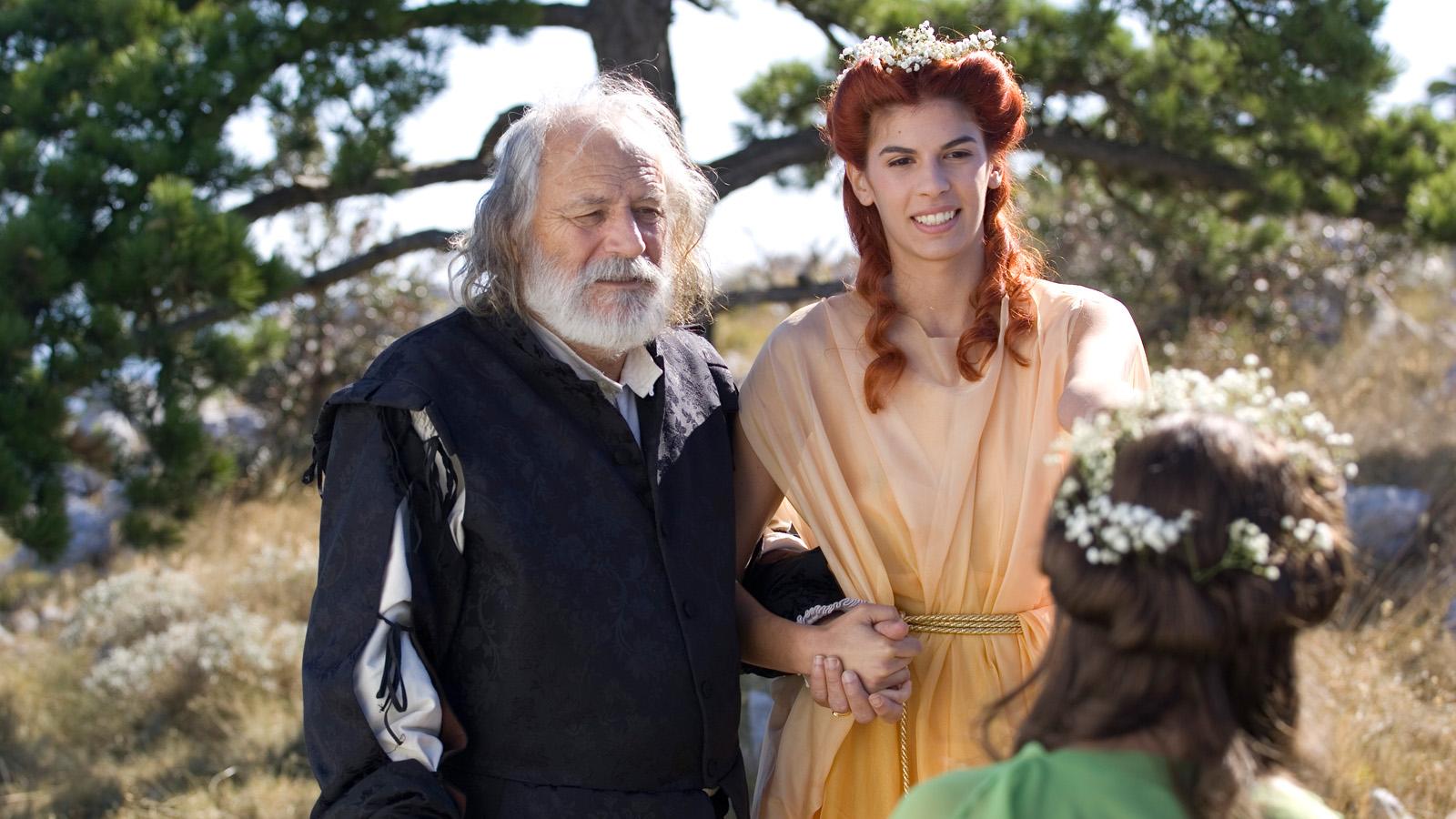 Rade Serbedzija and Gala Nikolic in Ribanje i ribarsko prigovaranje (2020)