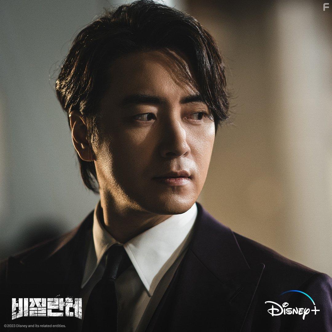 Lee Jun-hyuk in Vigilante (2023)