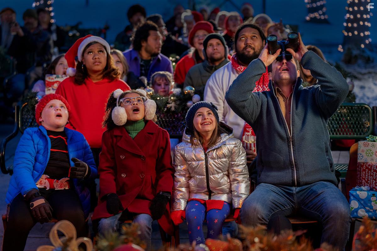 Jason Biggs, Wyatt Hunt, Madison Skye Validum, and Abby Villasmil in Best. Christmas. Ever! (2023)