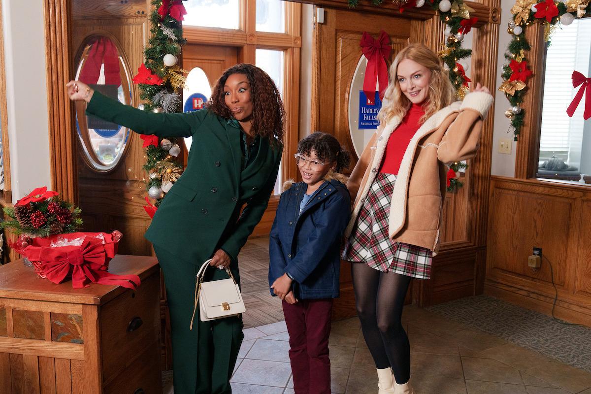 Heather Graham, Brandy Norwood, and Madison Skye Validum in Best. Christmas. Ever! (2023)